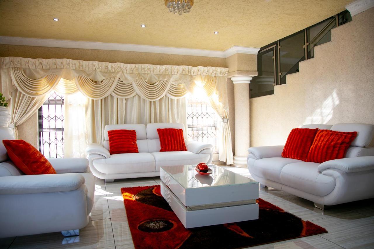 Angelocean Guest House Witbank Exterior foto